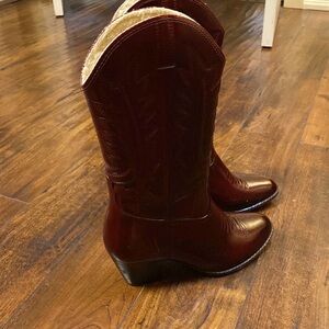 Brown Boots Molded “Construction brand “Winter lined inside size 7